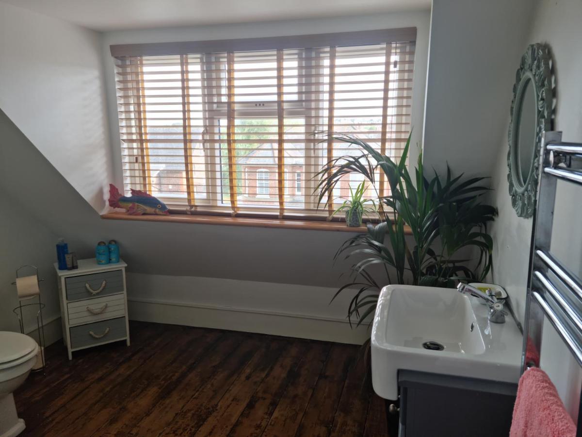 Beautiful Space On Top Of Edwardian House Hotell Hastings Exteriör bild